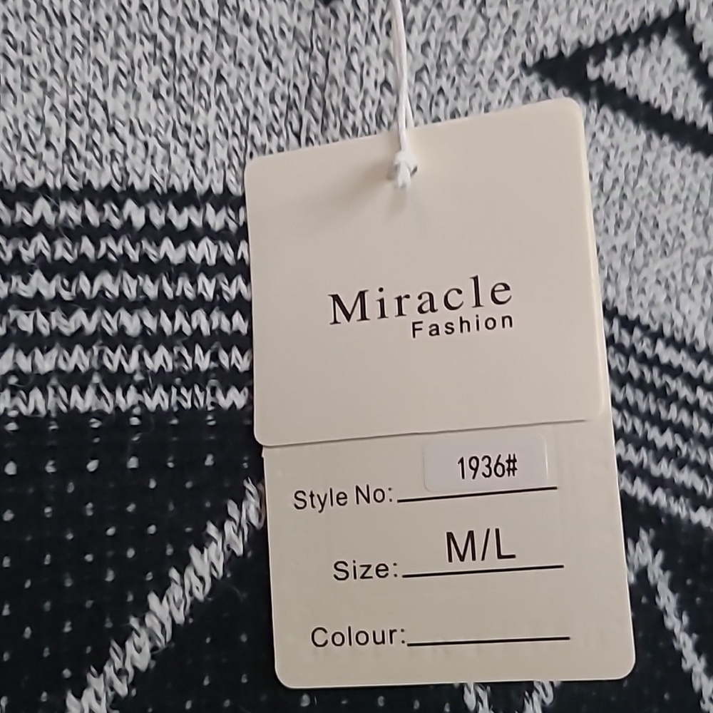 Miracle Geometric Pattern Sweater - Picture 3 of 3